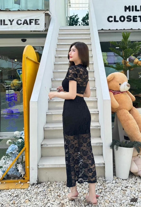 Women Padded Lace Tops With Side Slit Skirts